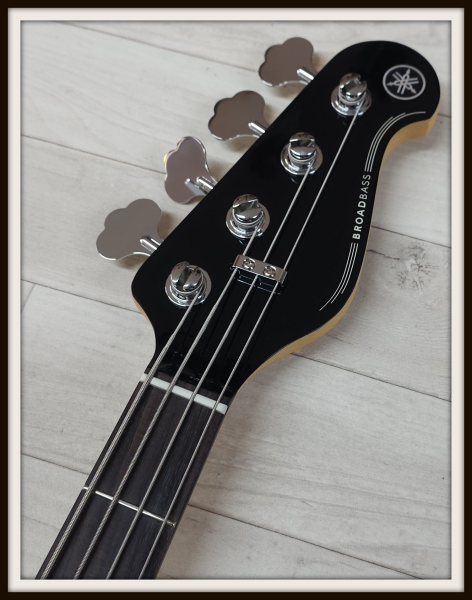 Yamaha Pro Series BBP34, Vintage White II